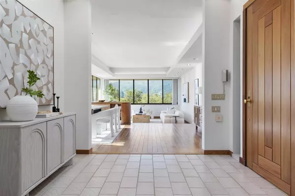 Portola Valley, CA 94028,200 Cherokee WAY