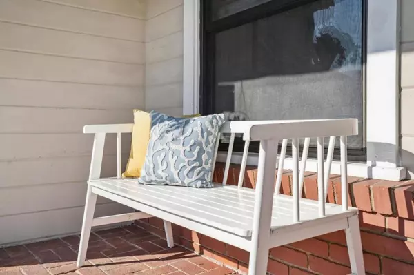 Redwood City, CA 94063,219 D ST