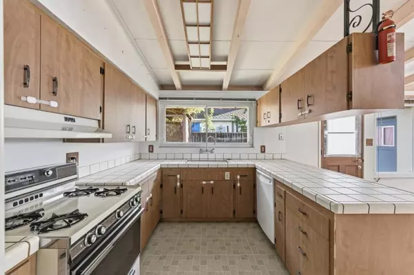 Sunnyvale, CA 94089,1063 Lakebird DR