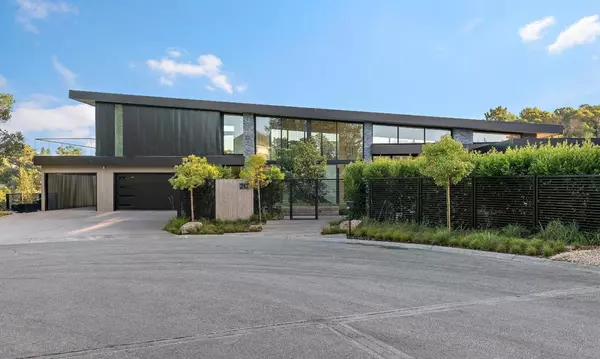 20 Pine CT, Hillsborough, CA 94010