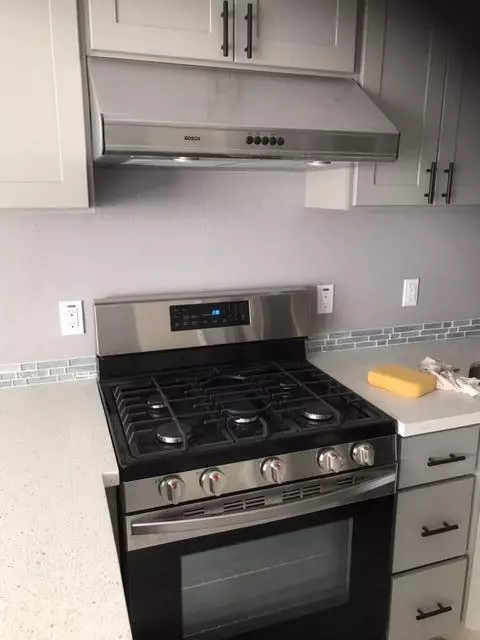 San Francisco, CA 94133,28 Houston ST