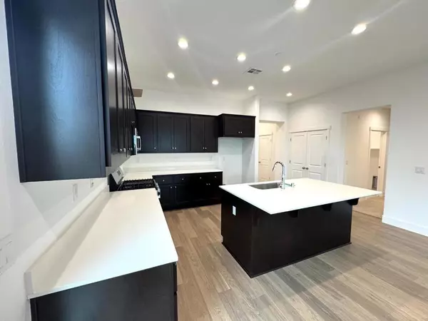 Los Banos, CA 93635,1261 Gypsum CT