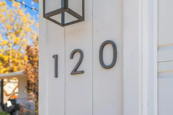 Santa Cruz, CA 95065,120 Corinne AVE