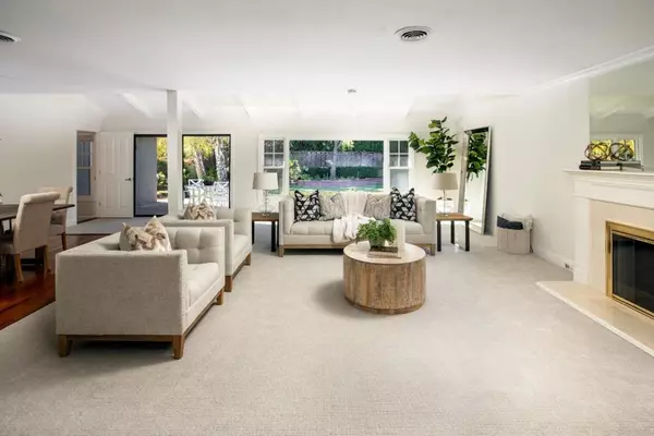 Los Altos, CA 94022,668 Tomi Lea ST