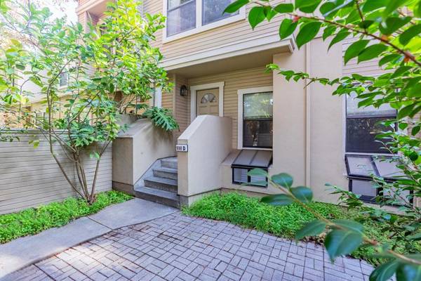 Sunnyvale, CA 94086,998 La Mesa TER #D