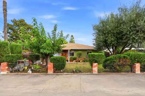 Cupertino, CA 95014,10614 Merriman RD