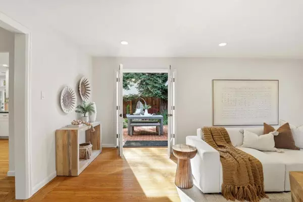 Menlo Park, CA 94025,145 Cornell RD