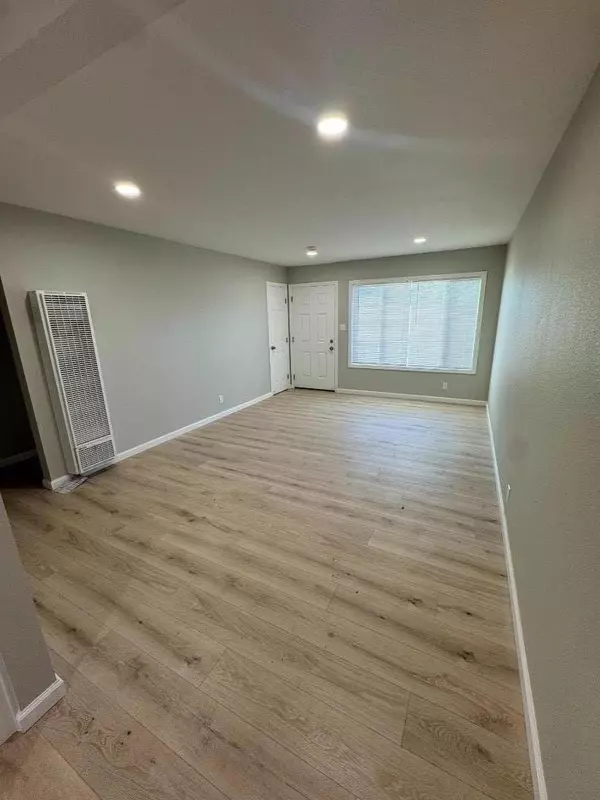 Salinas, CA 93906,1443 Parsons AVE