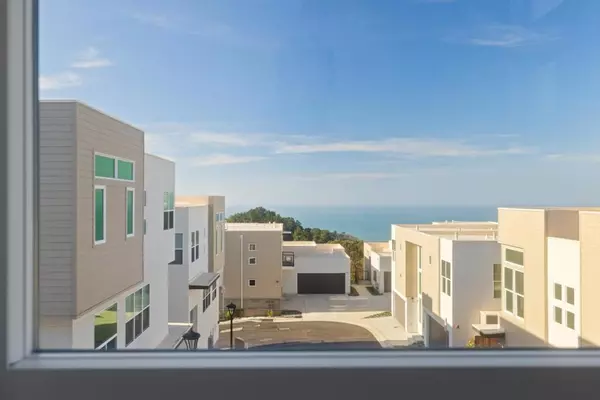 Pacifica, CA 94044,827 Fassler AVE