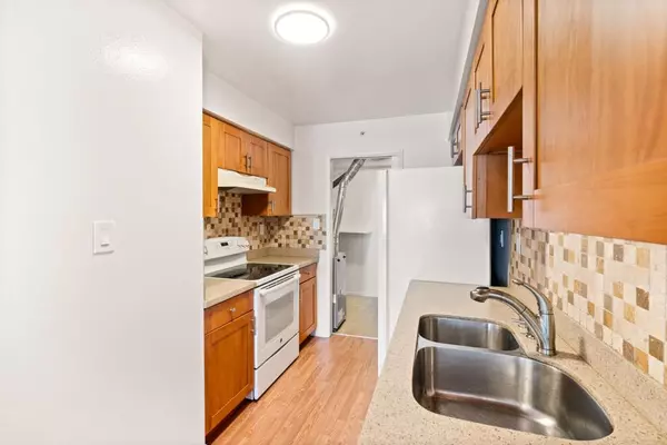 South San Francisco, CA 94080,2419 Rowntree WAY