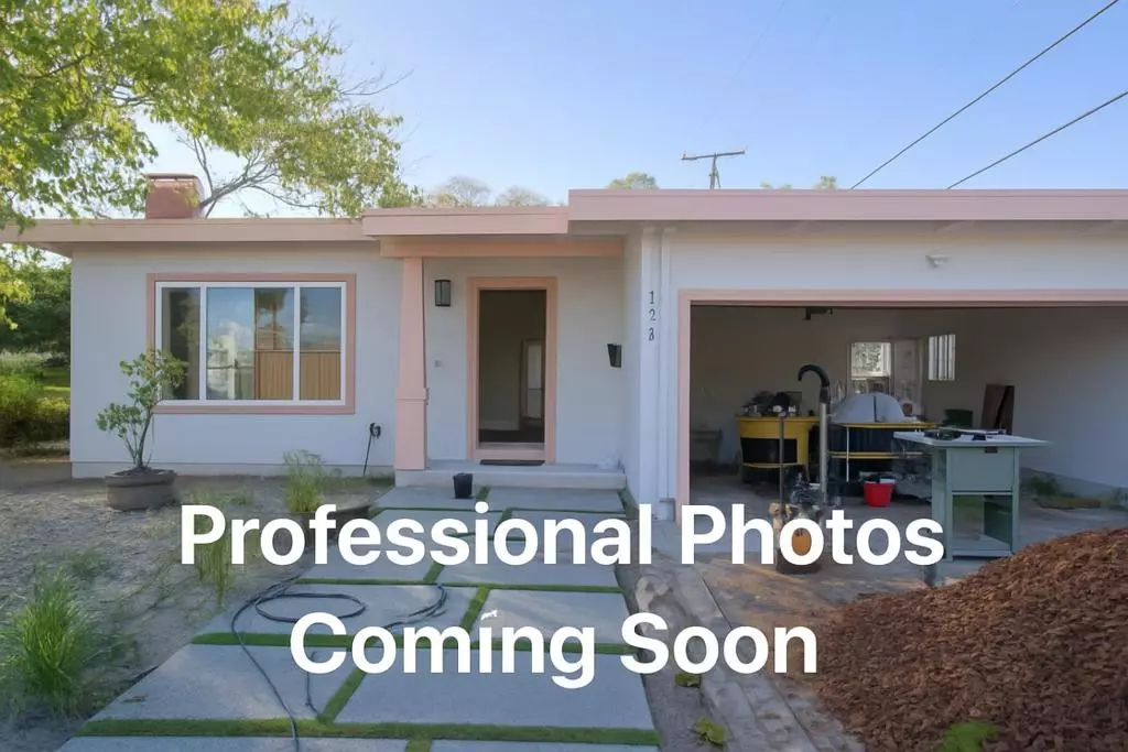 Santa Clara, CA 95051,744 Hamilton LN