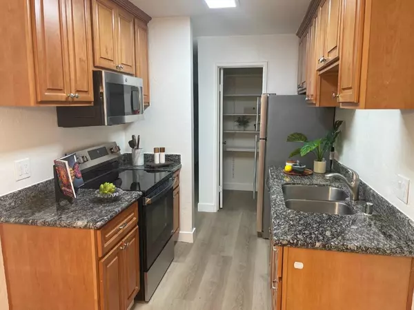 San Jose, CA 95129,340 Auburn WAY #7