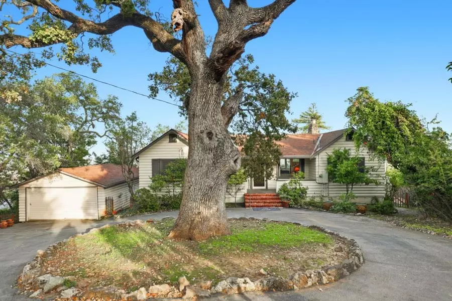 11 S Palomar DR, Redwood City, CA 94062