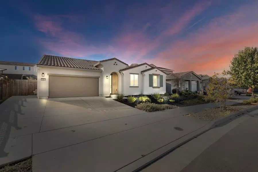 20 Hospital RD, Hollister, CA 95023