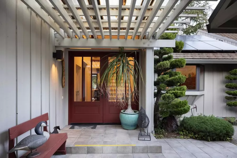 9563 Oak CT, Carmel, CA 93923