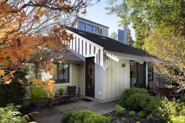 Carmel, CA 93923,9563 Oak CT