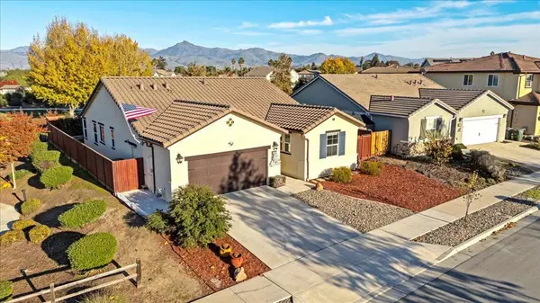 Hollister, CA 95023,215 Lucero DR