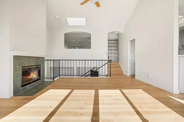 Oakland, CA 94618,29 Starview DR