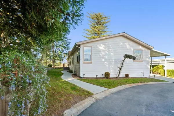 Scotts Valley, CA 95066,225 Mount Hermon RD