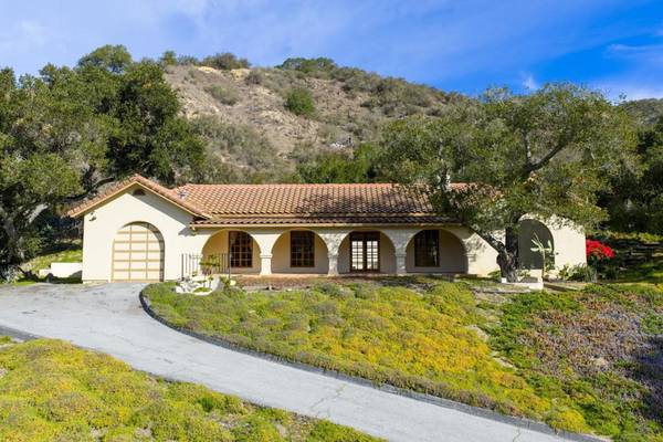 90 Harper Canyon RD, Salinas, CA 93908