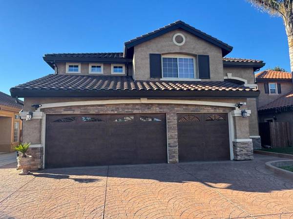 10 Rhine CIR, Salinas, CA 93906