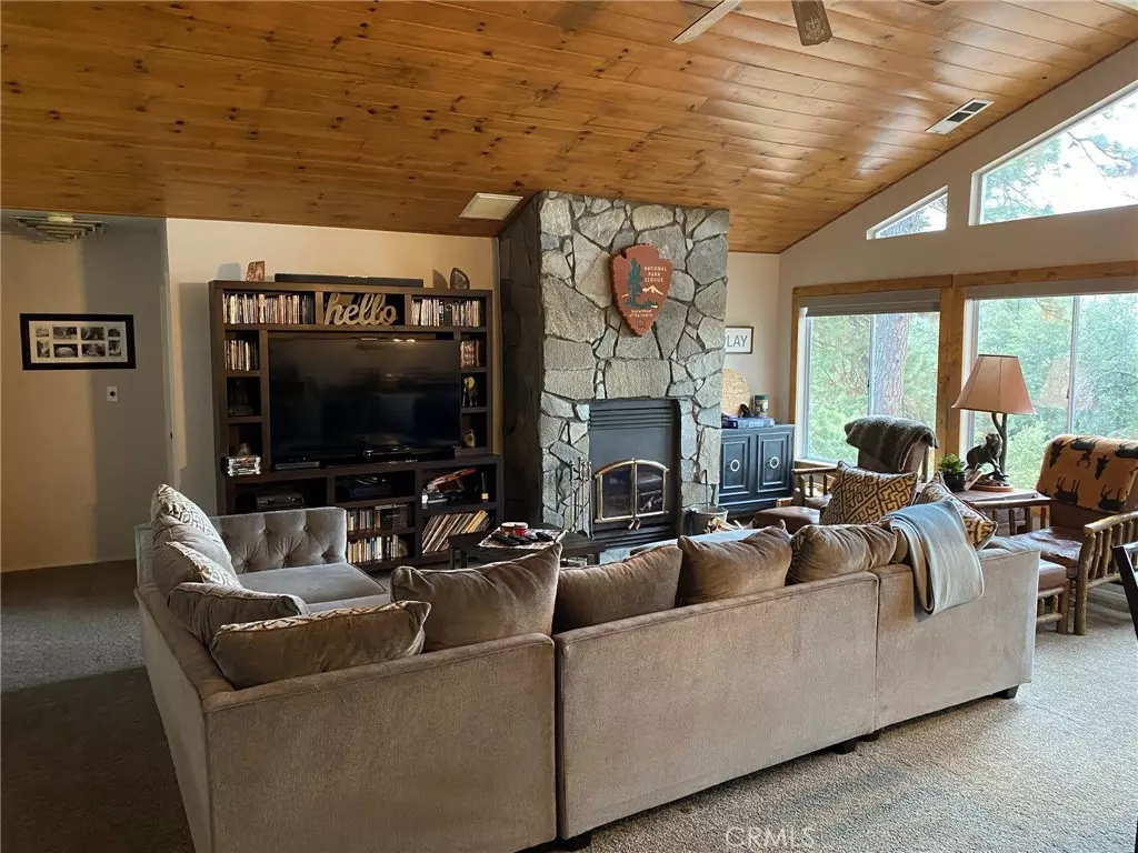 Mariposa, CA 95338,6151 Chowchilla Mountain RD