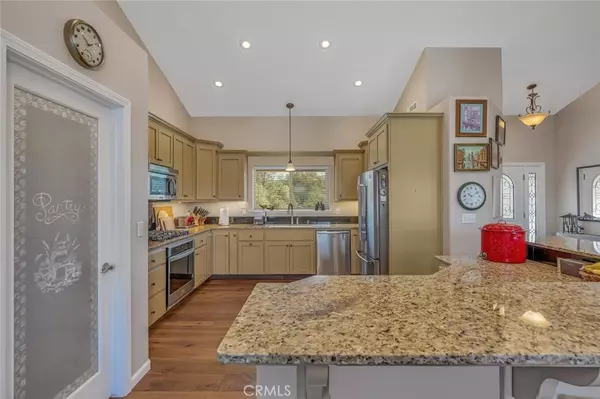 Mariposa, CA 95338,4550 Royal Oaks CT