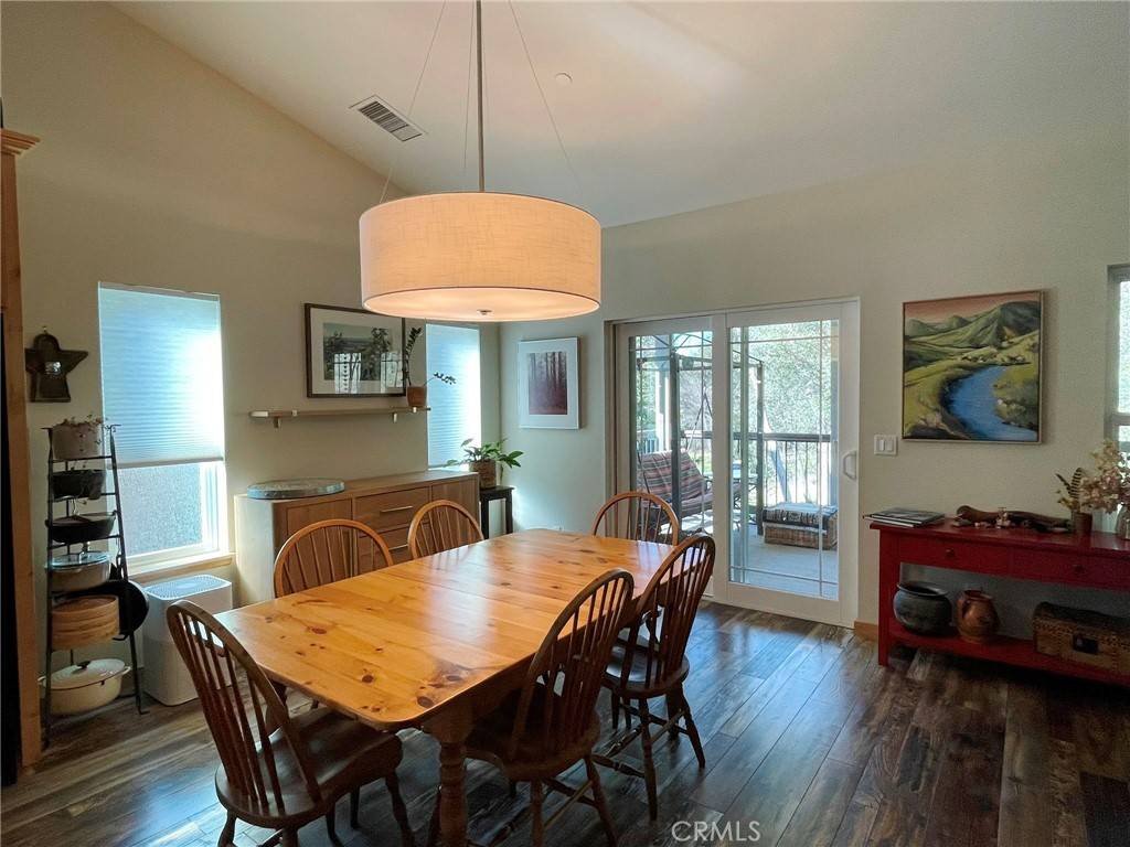 Mariposa, CA 95338,5049 Mari WAY