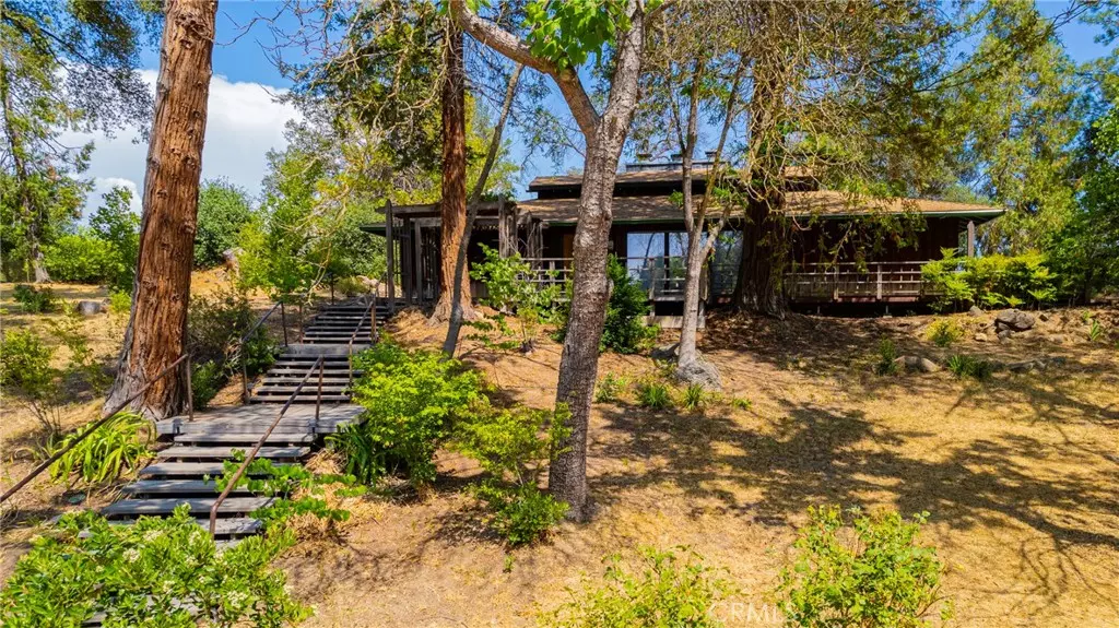 Mariposa, CA 95338,4482 Hirsch RD