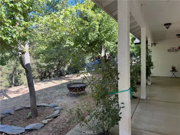 Mariposa, CA 95338,5419 Black Oak Ridge RD