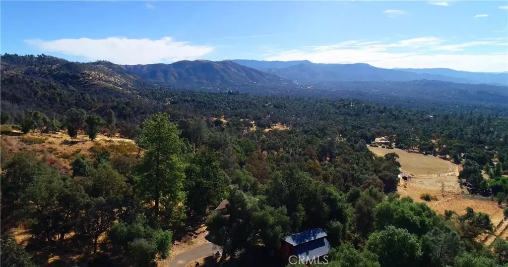Mariposa, CA 95338,5712 Twin Oaks
