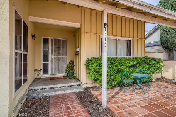 Sylmar, CA 91342,12183 Memphis AVE