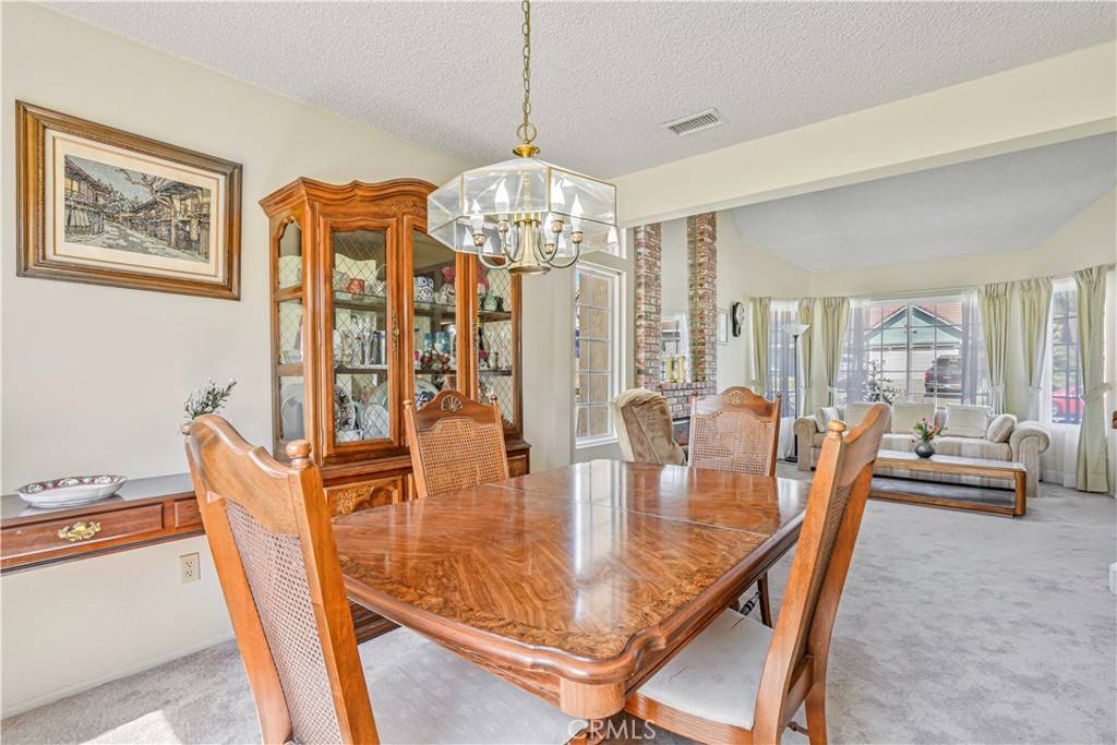 Oceanside, CA 92056,1426 Crestview DR