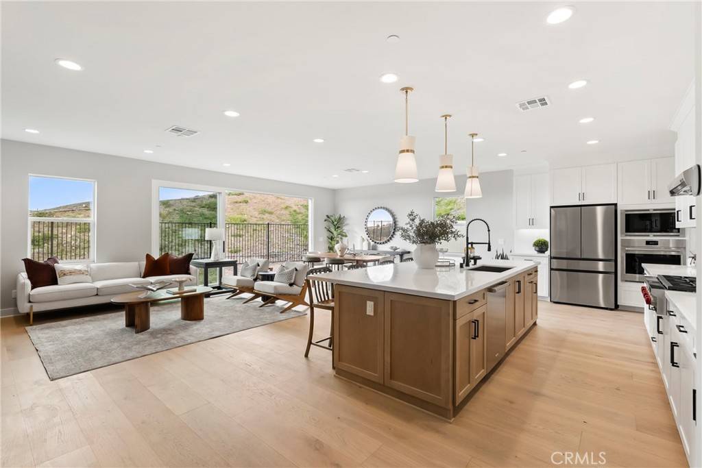 San Marcos, CA 92069,1238 Topanga Dr.