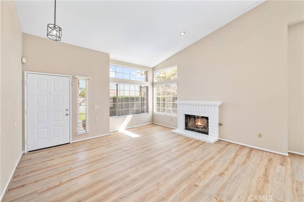 Victorville, CA 92392,13073 San Dimas CIR