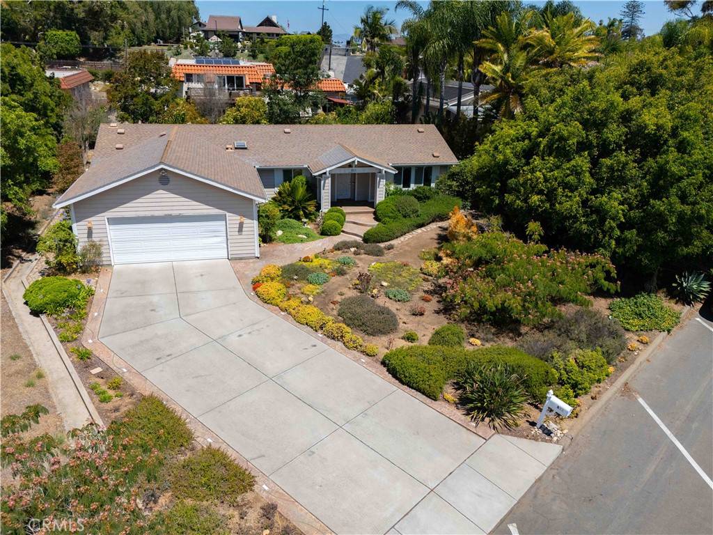 Vista, CA 92084,811 Cypress Drive