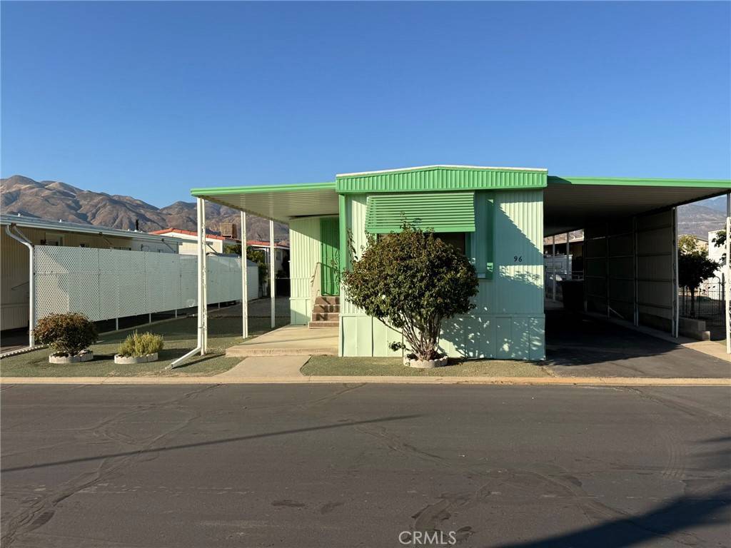 San Jacinto, CA 92583,1499 Old Mountain AVE #96
