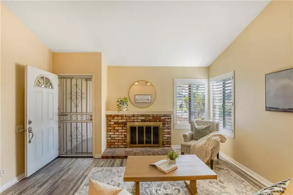 Chino, CA 91710,6413 Clover ST