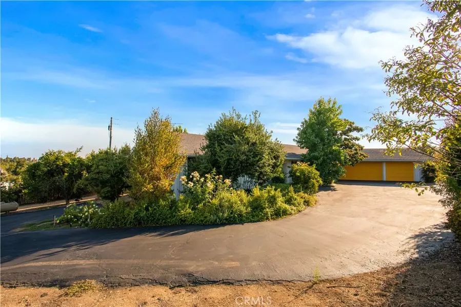 711 Tumble Creek LN, Fallbrook, CA 92028