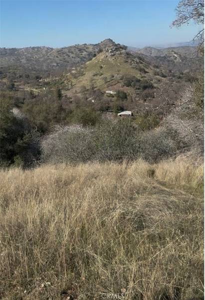 0 Chuckwagon RD, Squaw Valley, CA 93675