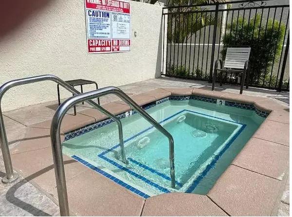 Hermosa Beach, CA 90254,423 2nd ST