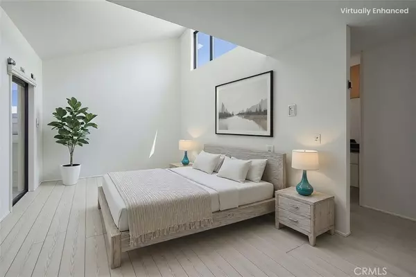 La Jolla, CA 92037,3252 Via Marin #9