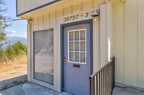 Oakhurst, CA 93644,38797 Highway 41