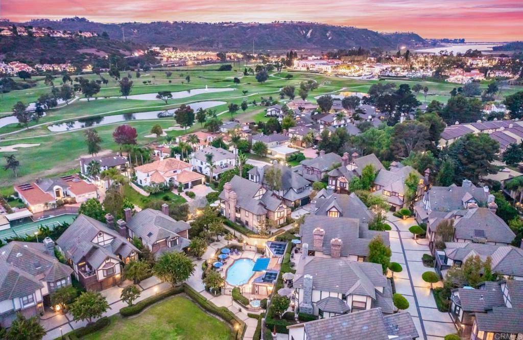 Carlsbad, CA 92009,7359 Alicante Rd