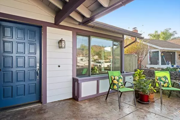 Escondido, CA 92027,1059 Nightingale PL