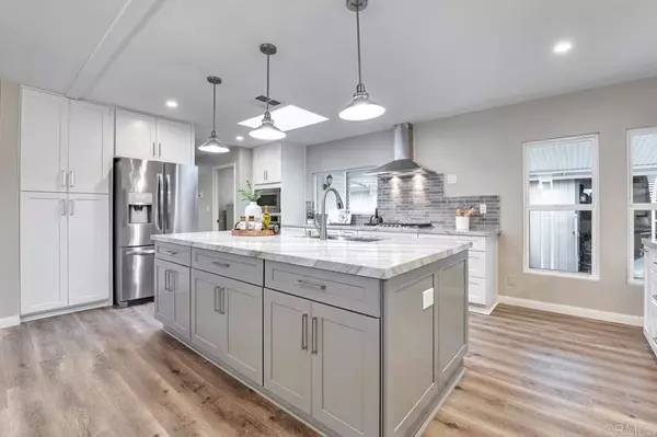 Carlsbad, CA 92010,3437 Don Alberto DR