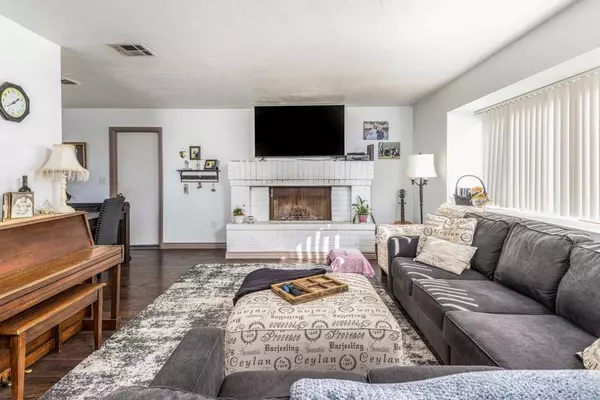 El Cajon, CA 92019,452 S 3rd ST