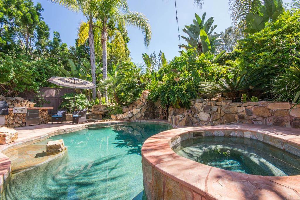 6803 Corte Adalina, Carlsbad, CA 92009