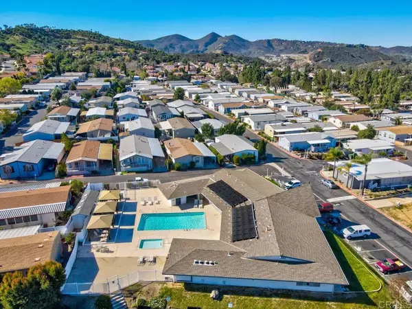 Escondido, CA 92029,2400 W Valley Pkwy #SPC 136