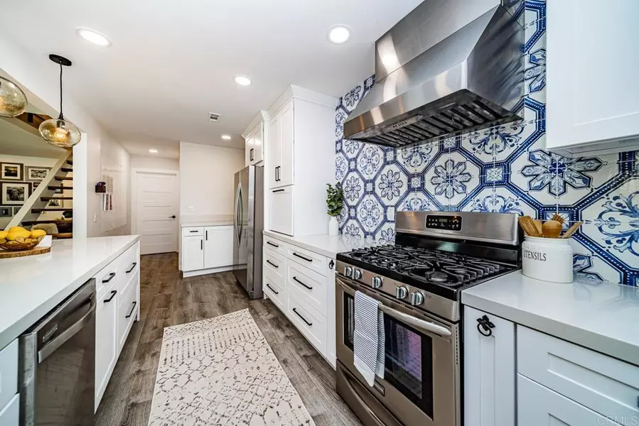 240 Countryhaven RD, Encinitas, CA 92024